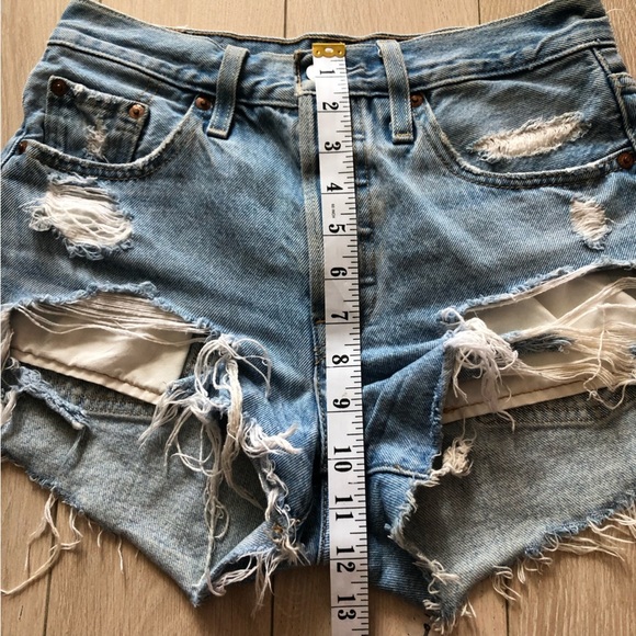 Levi’s 501 Distressed Jean Shorts Size 25 - Picture 11 of 12